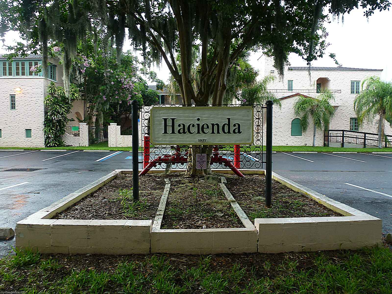 Newport richey,hacienda hotel