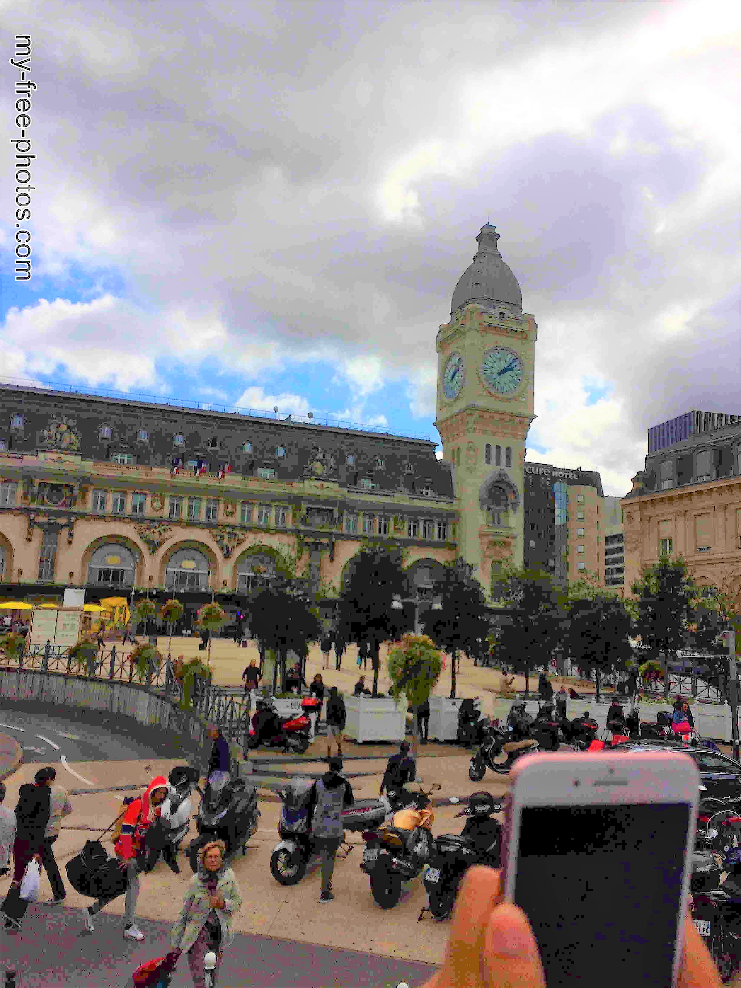  Paris, France.